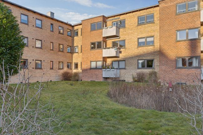 Clarasvej 6, 2. tv, 2920 Charlottenlund